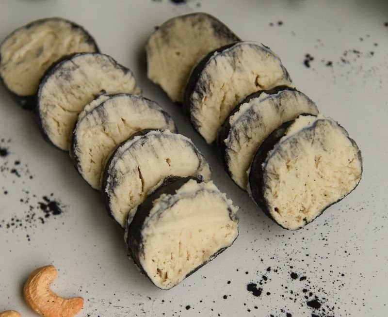 Reel Cheese Ash Chevre
