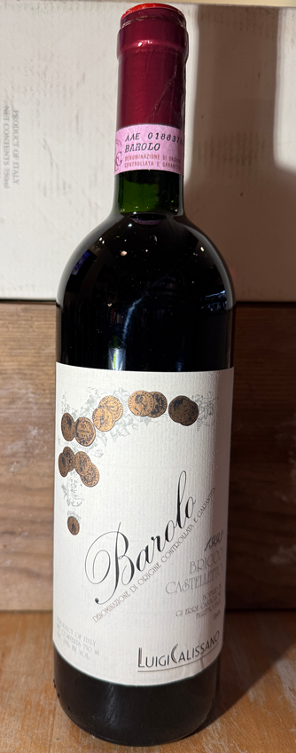 1993 Barolo Bottle with white label of Luigi Calissano
