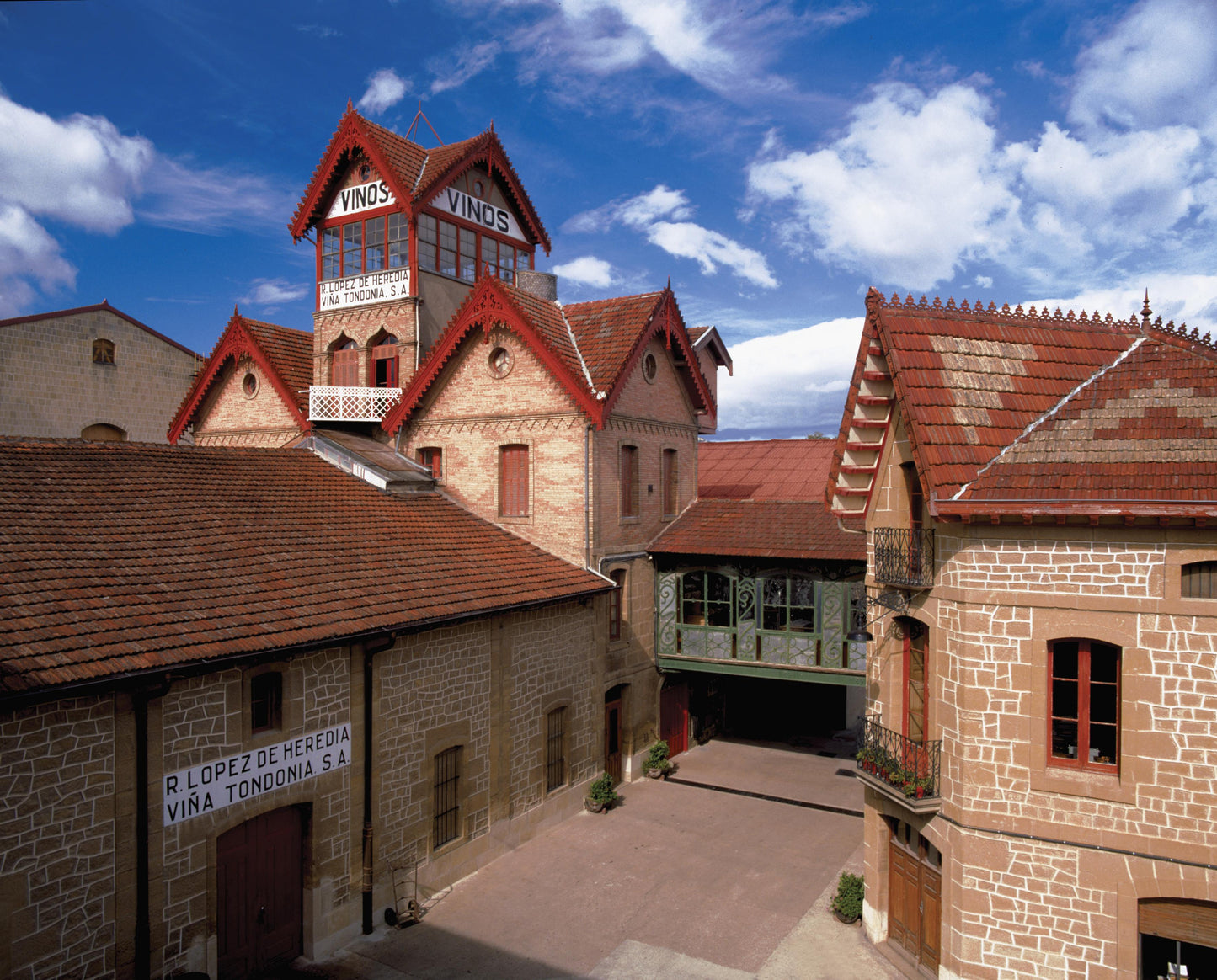 Lopez de Heredia 2001 Tondonia Reserva MAGNUM (1.5L)